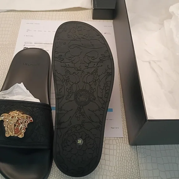 💋 Versace Authentic size 39 *NEW - Picture 6 of 8